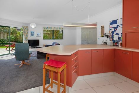 Photo of property in 48 Samwell Drive, Whitby, Porirua, 5024