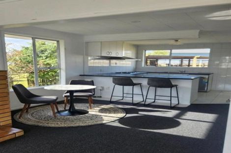 Photo of property in 18 Foyle Place, Glendene, Auckland, 0602