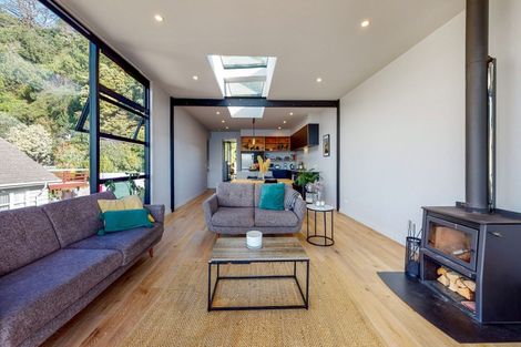 Photo of property in 306b Queens Drive, Lyall Bay, Wellington, 6022