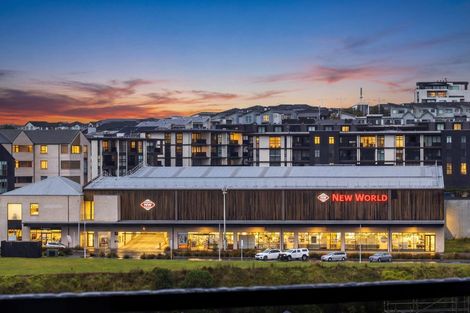 Photo of property in 28 Windlass Street, Long Bay, Auckland, 0630