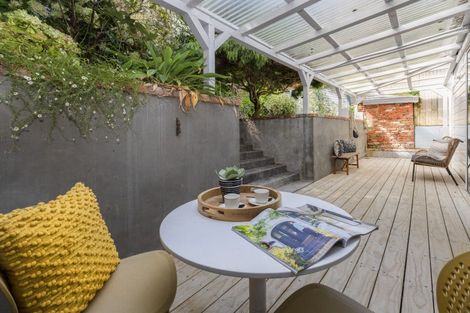 Photo of property in 55 Mckinley Crescent, Brooklyn, Wellington, 6021