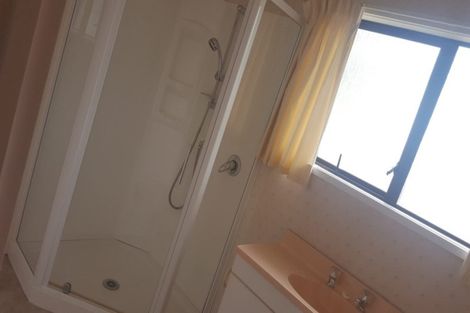 Photo of property in 34c Kewa Road, Albany Heights, Auckland, 0632