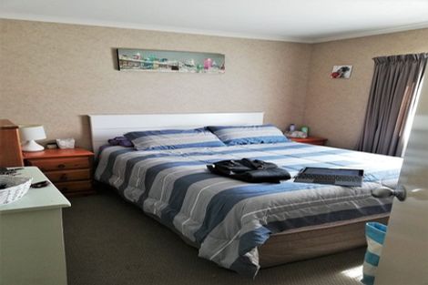 Photo of property in 1 Strathmore Drive, Rototuna, Hamilton, 3210