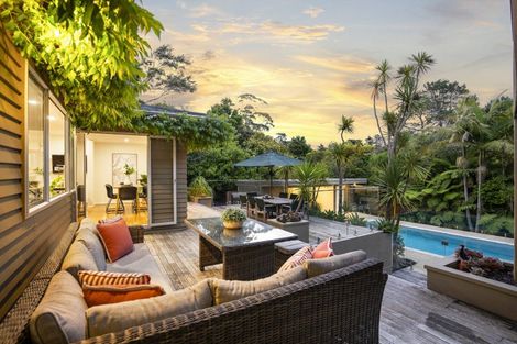 Photo of property in 14 Aberdeen Road, Campbells Bay, Auckland, 0620