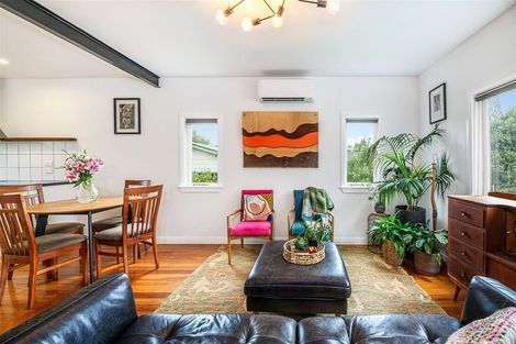 Photo of property in 5 Surat Place, Glen Eden, Auckland, 0602