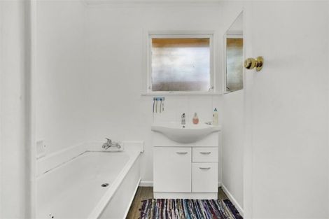 Photo of property in 2 Lovelock Place, Chartwell, Hamilton, 3210