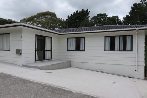 Photo of property in 5 Fernhaven Place, Massey, Auckland, 0614