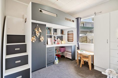 Photo of property in 6 Glover Place, Onerahi, Whangarei, 0110