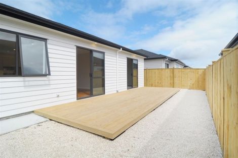 Photo of property in 52 Cooladawson Drive, Flat Bush, Auckland, 2019