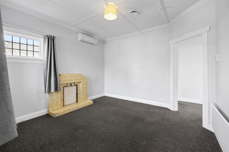 Photo of property in 3 Shortland Street, Lower Vogeltown, New Plymouth, 4310