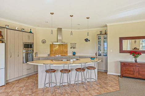 Photo of property in 122 Kent Terrace, Taradale, Napier, 4112