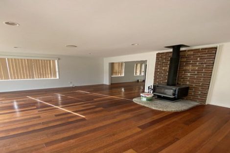 Photo of property in 5 Kama Place, Sunnynook, Auckland, 0620