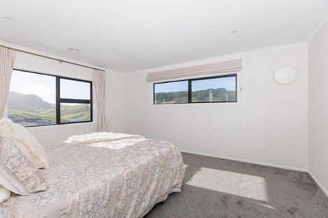 Photo of property in 150 Amesbury Drive, Churton Park, Wellington, 6037