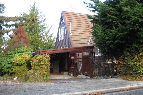 Photo of property in 3 Salmond Place, Queenstown, 9300