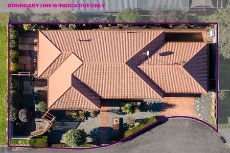 Photo of property in 1 Inverell Place, Waikanae, 5036