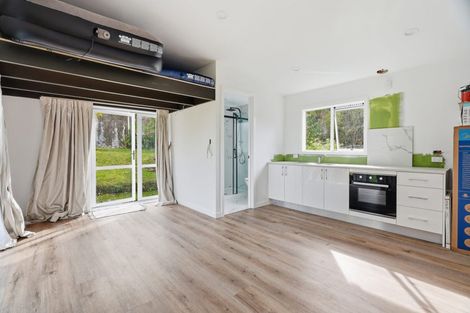 Photo of property in 1 Bush Point Road, Cable Bay, 0420