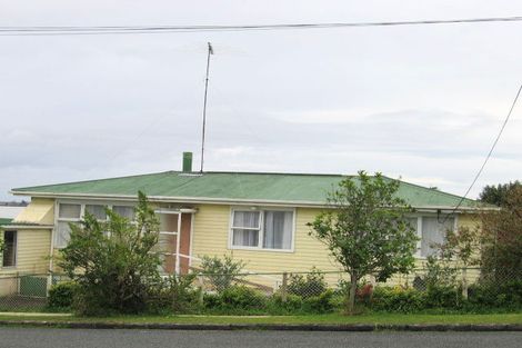 Photo of property in 6 Karaka Street, Helensville, 0800