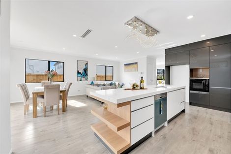 Photo of property in 96 Ksenia Drive, Flat Bush, Auckland, 2019
