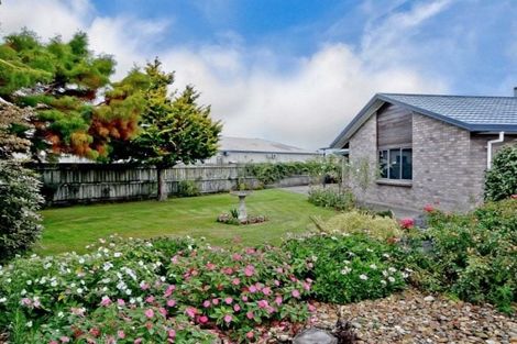 Photo of property in 32 Halcione Close, Flagstaff, Hamilton, 3210