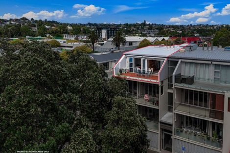 Photo of property in Esplanade Apartments, 9/16 Beach Front Lane, Browns Bay, Auckland, 0630