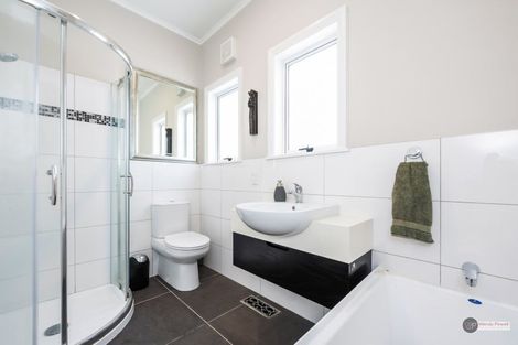 Photo of property in 44 Hardy Street, Waterloo, Lower Hutt, 5011