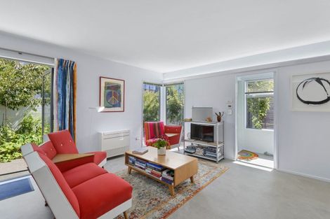 Photo of property in 64 Hewitts Road, Merivale, Christchurch, 8014