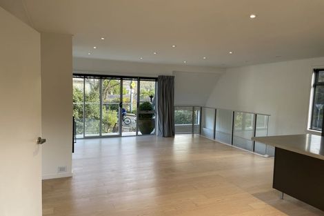 Photo of property in 1/69 Simla Crescent, Khandallah, Wellington, 6035