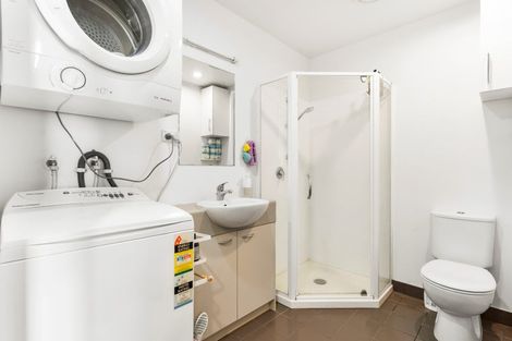 Photo of property in 402/17 Osterley Way, Manukau, Auckland, 2104