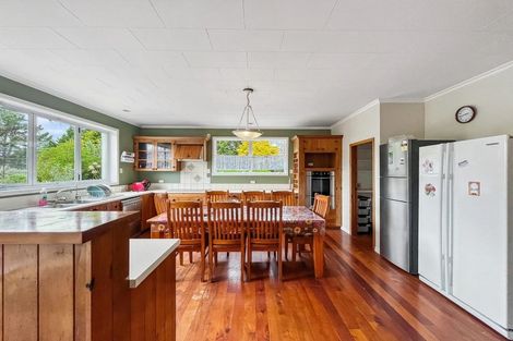 Photo of property in 181 Old Road West, Turitea, Palmerston North, 4472