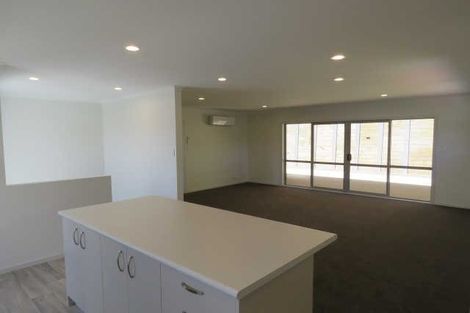 Photo of property in 50u4 Banbury Crescent, Fairfield, Hamilton, 3214