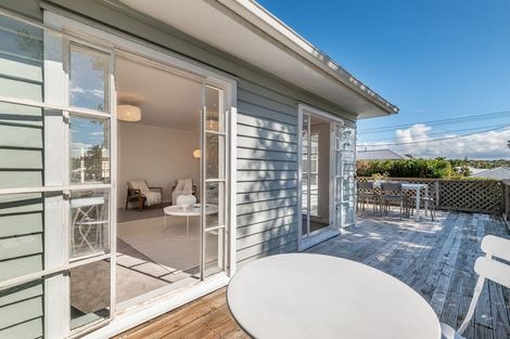 Photo of property in 6 Alma Road, Milford, Auckland, 0620