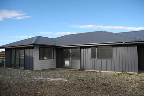 Photo of property in 4a Eric Batchelor Place, Waimate, 7924