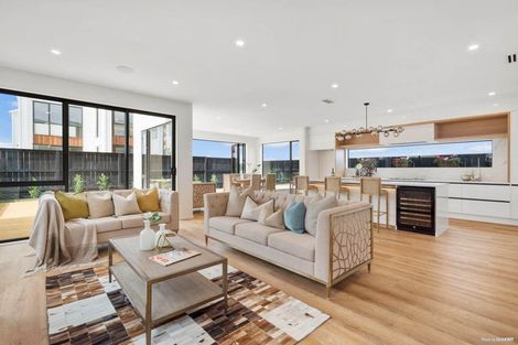 Photo of property in 6 Picnic Point Road, Hobsonville, Auckland, 0616