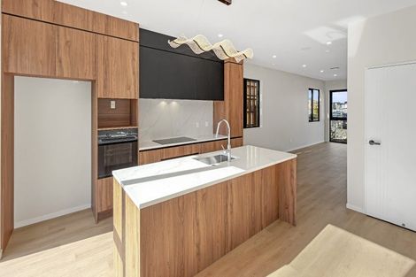 Photo of property in 43 Picnic Point Road, Hobsonville, Auckland, 0616