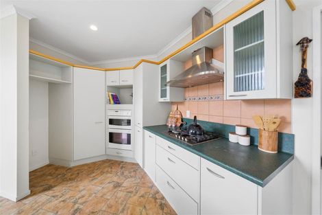 Photo of property in 23 Amesbury Drive, Churton Park, Wellington, 6037