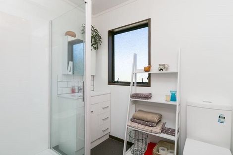 Photo of property in 615u2 Evans Bay Parade, Kilbirnie, Wellington, 6022