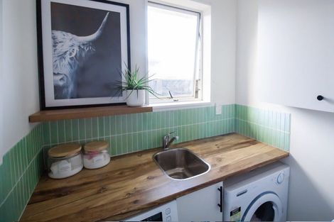 Photo of property in 32 Palliser Place, Milson, Palmerston North, 4414