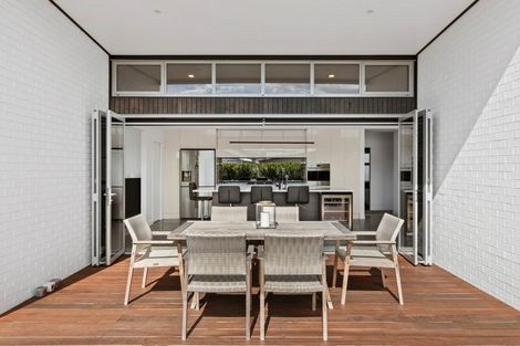 Photo of property in 2 Makura Drive, Papamoa Beach, Papamoa, 3118