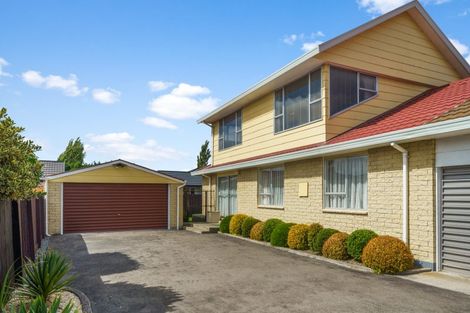 Photo of property in 2/17 Nyoli Street, Northcote, Christchurch, 8052