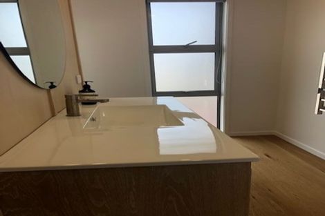 Photo of property in 8b Ngatai Road, Otumoetai, Tauranga, 3110