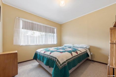 Photo of property in 12 Granville Drive, Massey, Auckland, 0614