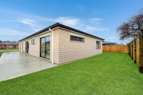 Photo of property in 12 Oldfield Lane, Marton, 4710