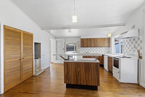 Photo of property in 211 Westminster Street, Mairehau, Christchurch, 8013