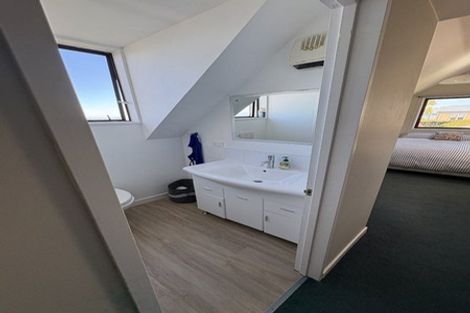 Photo of property in 21 Kenmure Road, Belleknowes, Dunedin, 9011