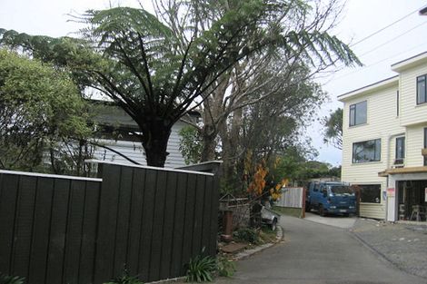 Photo of property in 73 Creswick Terrace, Northland, Wellington, 6012