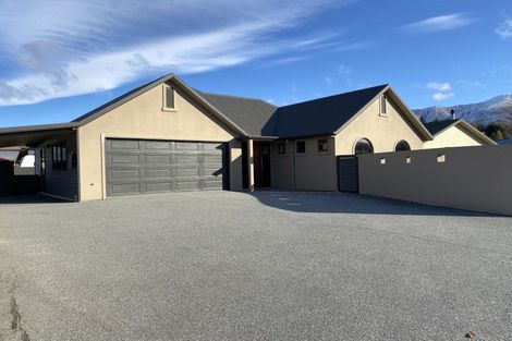 Photo of property in 34 Plantation Road, Wanaka, 9305