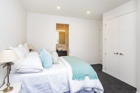 Photo of property in 79 Fendalton Road, Fendalton, Christchurch, 8014