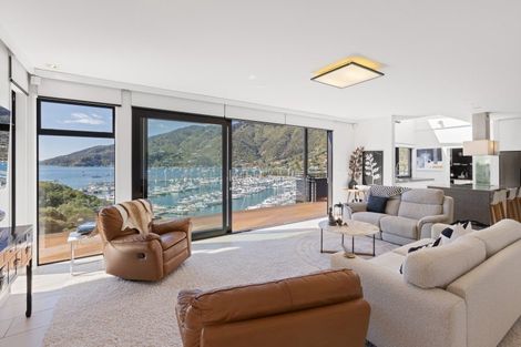Photo of property in 23 Marina Drive, Waikawa, Picton, 7220