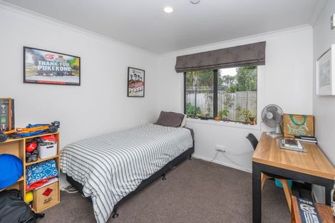 Photo of property in 42 Nielsen Gardens, Rototuna, Hamilton, 3210