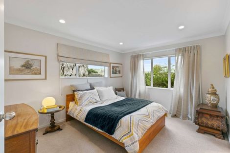 Photo of property in 15 Cabeleigh Drive, Helensville, 0800